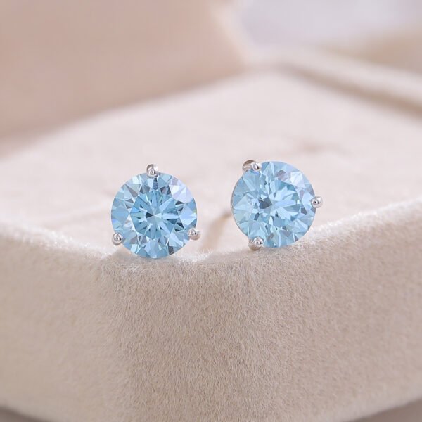 2.0 Carat Blue Diamond Stud Earring - Image 2