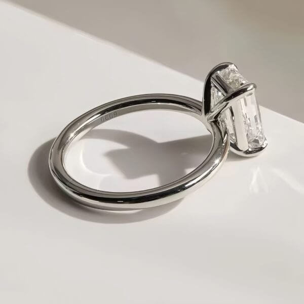 18K Gold 4.0 Carat Moissanite Engagement Ring - Image 6