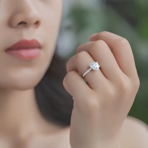 1.0ct Pear-Shaped Moissanite Engagement Ring - Image 2