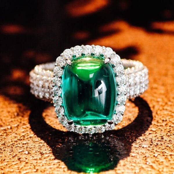 18K White Gold Emerald Diamond Ring - Image 3