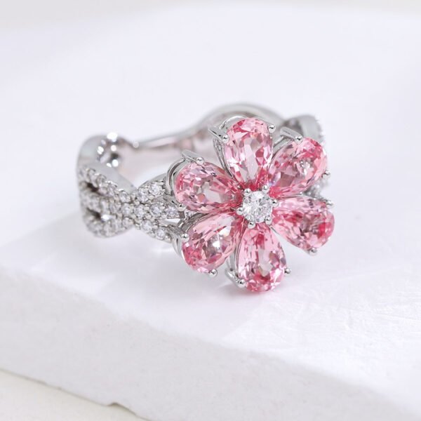 Luxury Pear-Shaped Petal Gemstone Ring - Image 5