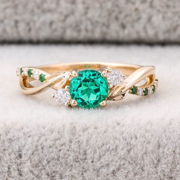 18K Pure Gold Emerald Button  Engagement Ring - Image 6