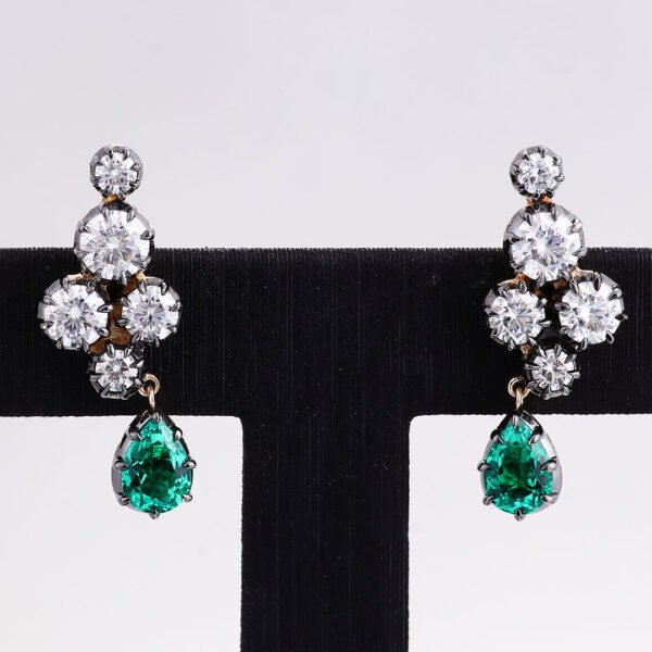 Pear-Shaped Zambian Emerald Gemstone Stud Earring