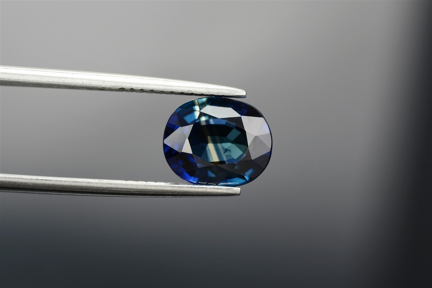 color zoning sapphire 45a81de8f2