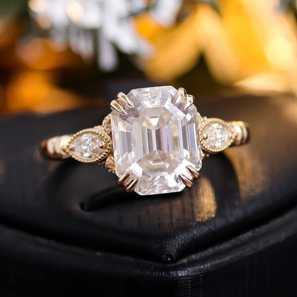 18K White Gold Moissanite Ring - Image 2