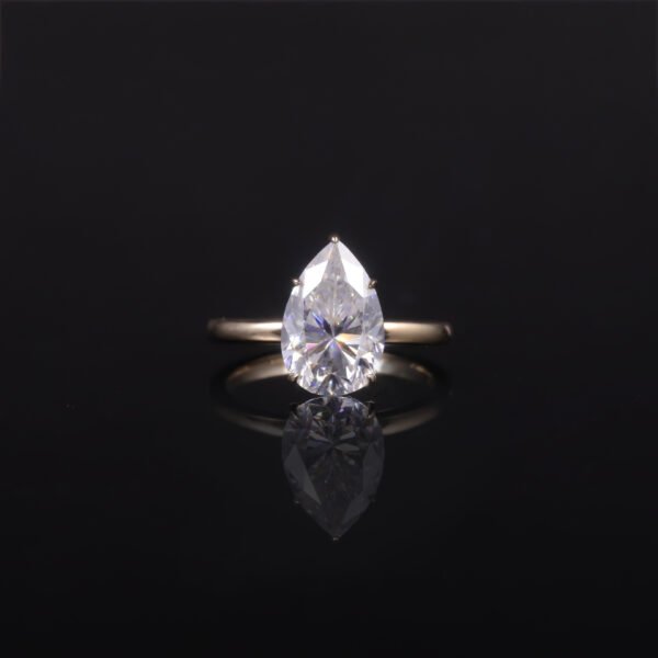 18K gold 4.0 carat pear-shaped Moissanite Ring - Image 5