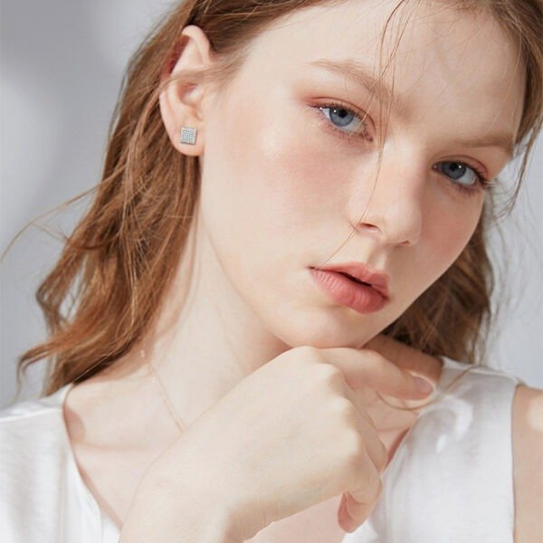 Luxury Square Moissanite Stud Earring - Image 2