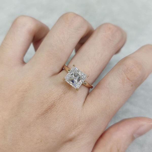 18K gold princess-cut 3.5-carat Moissanite Engagement Ring - Image 2