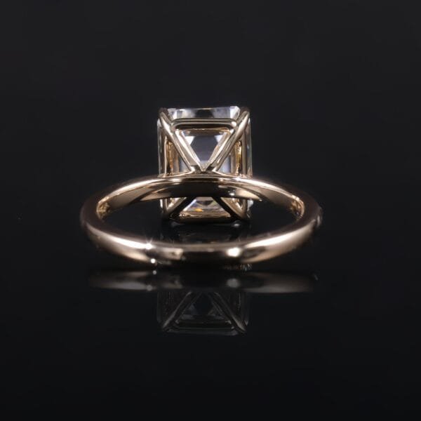 18K Gold 4.0 Carat Moissanite Engagement Ring - Image 3