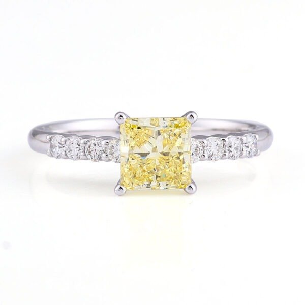 18K white gold 1.0g square yellow diamond ring