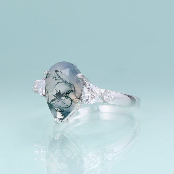 Moss agate pear-shaped ring in silver - Image 3