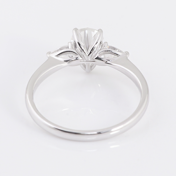1.5ct Elegant Pear Three-Stone Moissanite Engagement Ring - Image 4