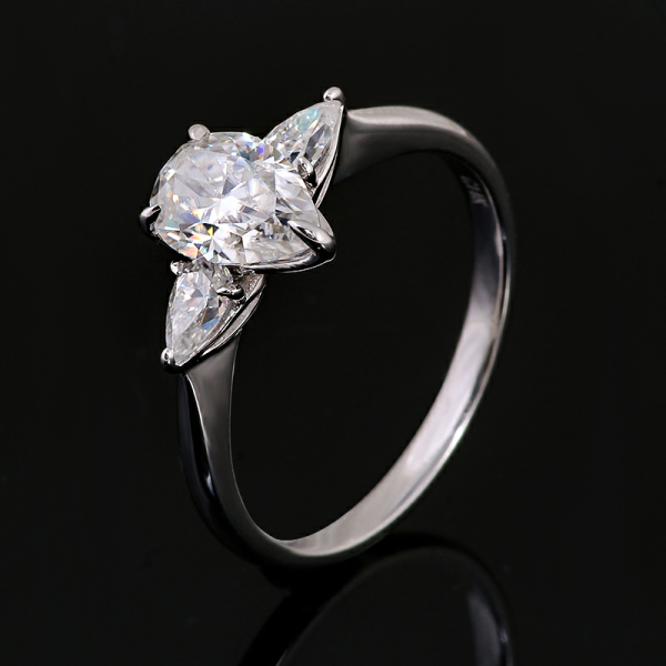 1.5ct Elegant Pear Three-Stone Moissanite Engagement Ring - Image 8
