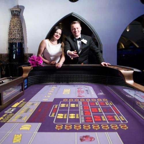 103062018073356-amanda-las-vegas-elopement