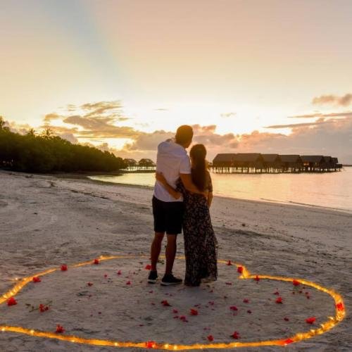 110062018033317-maldives-beach-proposal-5
